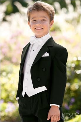 Boy Tuxedos Custom Made Black Tailcoat Notch Lapel Boy's Formal Wear Occasion Kids Tuxedos Wedding Party Suits (Jacket+Pants+Vest+Tie)