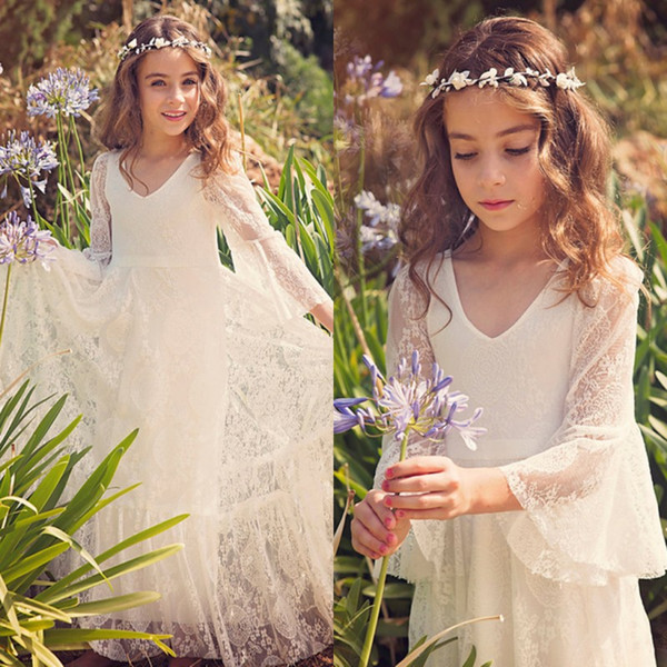 2017 New Boho Lace Flower Girl Dresses Cheap Country Style Little Girls Long Sleeve Ivory Sweet First Communion Gowns For 2-12 Years MC0668