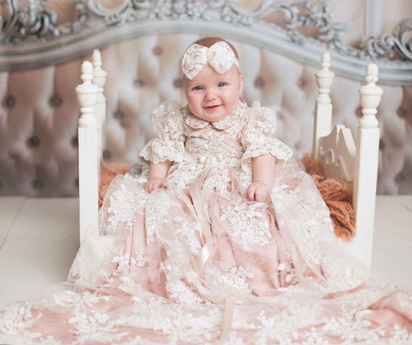 Designer Pink Lace Christening Gowns For Baby Girls Jewel Neck Lace Appliqued Baptism Dresses Custom Made First Communication Dress