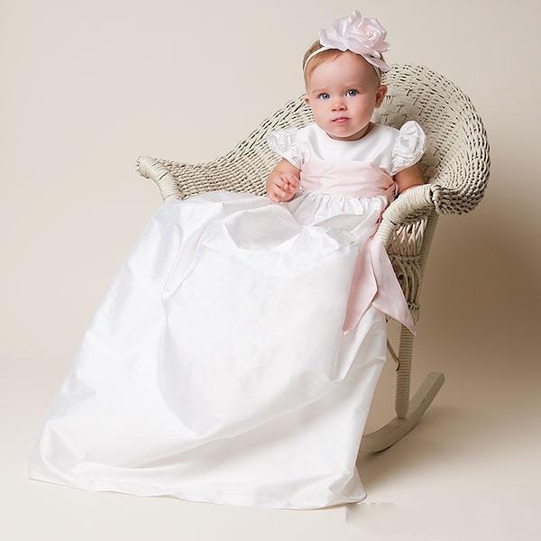 New Cheap 2017 Christening Gowns For Baby Girls Baptism Gowns With Pink Sash Taffeta Princess First Communication Dresses