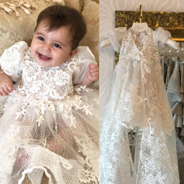 Lovely Long Christening Dresses For Baby Girl With Short Sleeves Baptism Gown Jewel Neck Lace Appliqued Kid First Communication Dress