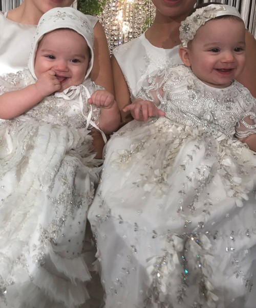 Luxury Crystal Christening Gowns For Baby Girls Beads Appliqued Lace Baptism Dresses With Bonnet First Communication Dress