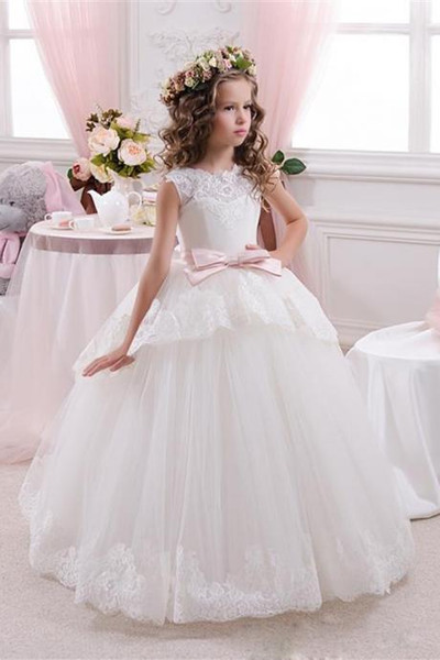 Wholesale Ball Gown Girls Holy Communion Gowns Lace Jewel Neck Pink Bow Sash Applique Designer Holy Communion Dresses