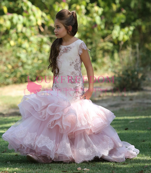 Lovely Pink Jewel Neckline Flower Girls Dresses Cape Sleeve Appliques Embellished Mermaid Ruffles Tiered Skirts First Communion Dresses