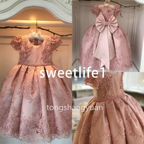 Blush Appliques Flower Girls Dresses Cape Sleeve Bow Sashes Short Min First Communion Dresses Girls Pageant Gown Custom Made