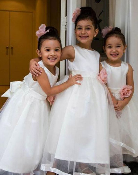 Lovely Cute White Flower Girls Dresses Jewel Neck A Line Tulle Floor Length First Communion Dresses Girls Pageant Gown Custom Made