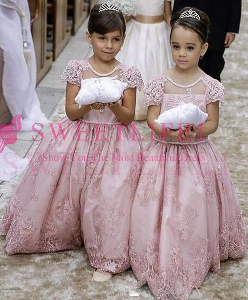 Dusty Pink Flower Girls Dresses Short Sleeve Lace Appliques Princess Puffy Ball Gown Girls Pagenat Gown First Communion Dresses