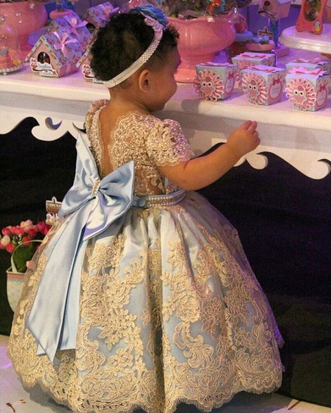 Cute Light Sky Blue Flower Girls Dresses Short Sleeve Bow Appliques Pearls Puffy A Line Girls Pageant Gown Bithday Party Dresses