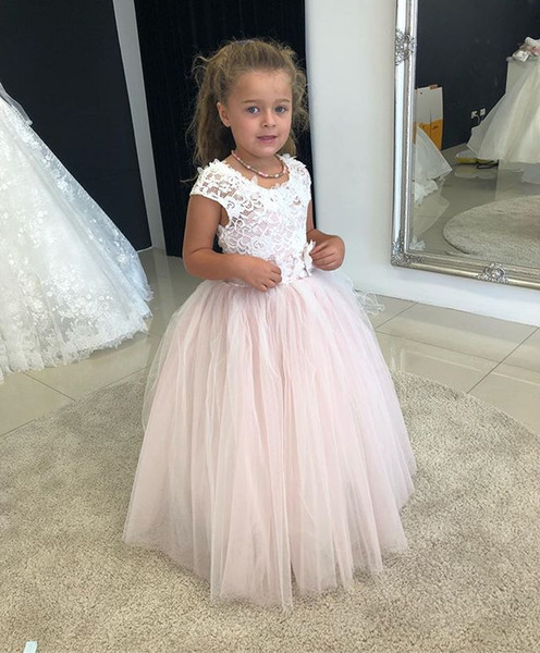 Cute A Line Flower Girls Dresses Lace Jewel Neck Appliques Tulle First Communion Dresses Girls Birthday Party Gowns Custom Made