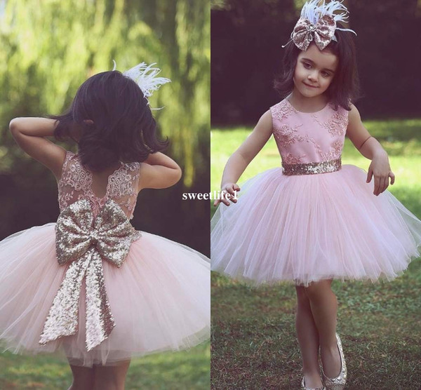 Lovely Pink Short Flower Girls Dresses Lace Sequins Bow First Communion Dresses Girls Pageant Gown Custom Made