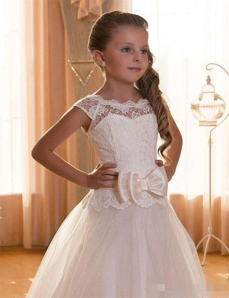 Flower Girls First Communion Dresses for Weddings Scoop Backless With Appliques Ball Gown Princess Children Girl Pageant Wedding Gowns