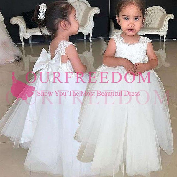 Lovely White Bateau Neck Flower Girls Dresses A Line Puffy Tulle Back Cover Bow Floor Length Girls Birthday Gown First Communion Dress