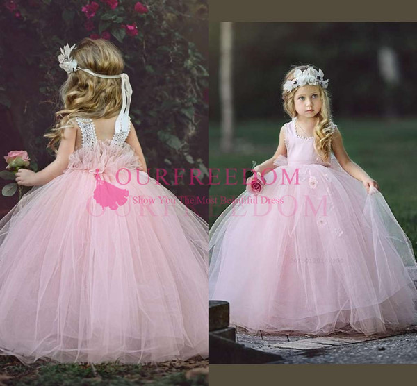 Cute Pink Spaghetti Straps Flower Girls Dresses Backless 3D Flora Appliques Puffy First Communion Dresses Girls Pageant Gown Custom