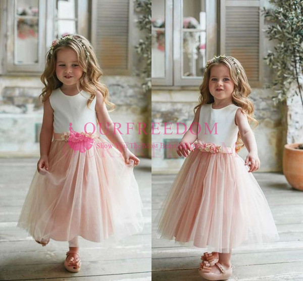 Cute White And Pink Flower Girls Dresses With 3D Flower Appliques Tea Length First Communion Dresses Girls Pageant Gown Custom Made