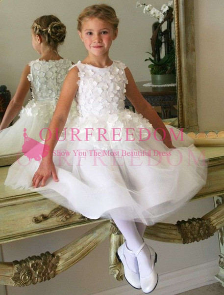 Lovely 3D Flora Appliques Flower Girls Dresses Tea Length First Communion Dresses Girls Pageant Gown Custom Made Cheap