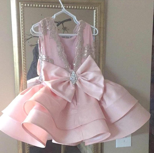 Adorable Pink Cupcake Tutu Flower Girl Dresses Crew Neck Appliques With Big Bow Sash Mini Short Toddler Pageant Party Gowns BA3685