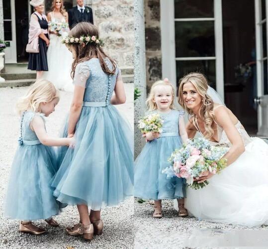 Adorable Light Blue Flower Girl Dresses For Summer Weddings Cap Sleeve Jewel Neck Button Covered Back Ankle Length Girl Birthday Party Gown