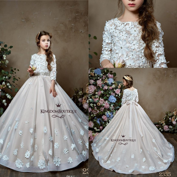 Princess Modest Lace Long Flower Girl Dresses For Wedding Appliques Hand Made Flowers Button Covered Back Kids Birthday Party Dress BC1712