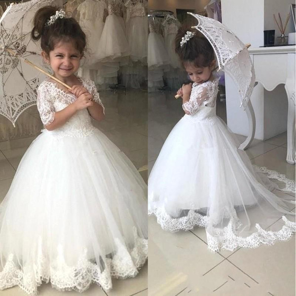 Lovely Flower Girl Dresses For Weddings Half Sleeve V Neck Lace Appliques Sweep Train Child Birthday Party Gown First Communion Dress BC2526