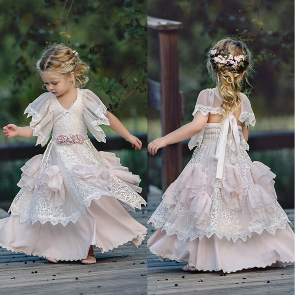 Light Pink Bohemian Wedding Flower Girl Dresses Jewel Neck with Short Sleeves Vintage Lace Child Kid Birthday First Communion Wear