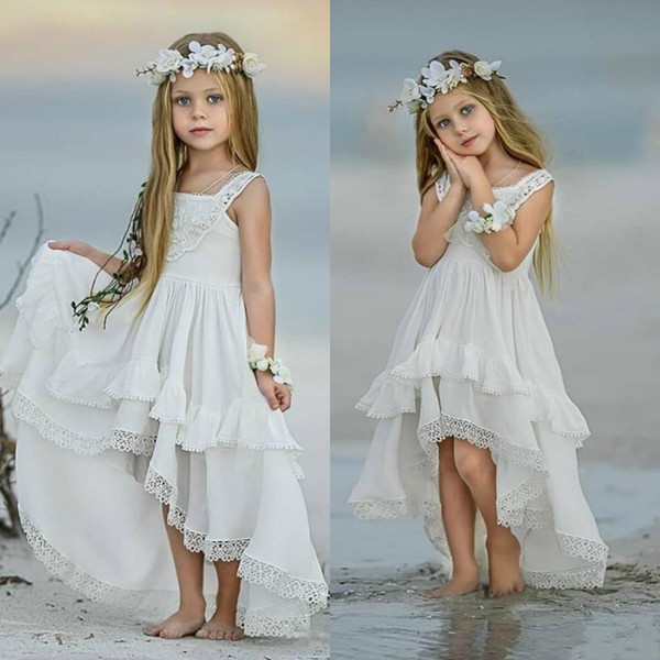 2022Cheap Bohemian High Low Flower Girl Dresses For Beach Wedding Pageant Gowns A Line Boho Lace Appliqued Kids First Holy Communion Dress