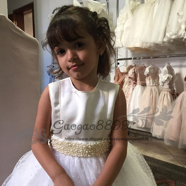 Sweety pearls Jewel Neckline Floor-length A-line Flower Girl Dresses for wedding Polka Dot lace Kids Communion Dress Birthday Wear Gowns