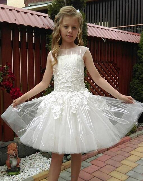 simple knee length Flower Girls' Dresses For wedding tulle with A Line 3D lace Pageants Gowns for Girls first holy communion dresses