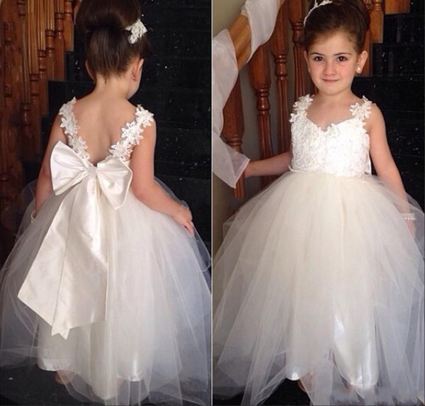 Beautiful Flower Girls Dresses Lace Appliqued Bows Pageant Gowns for Kids Wedding Party Gowns DTJ