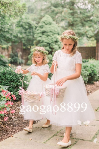 Vintage Flower Girl Dresses For Weddings White Lace Custom Made Princess Jewel Short Sleeves Tea-Length Kids First Communion Gowns