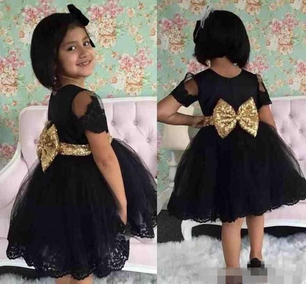 Sweet Black Lace Flower Girl Dresses For Wedding Jewel Neck Short Sleeves Gold Bow Floor Long Little Girl First Communion Party Wear