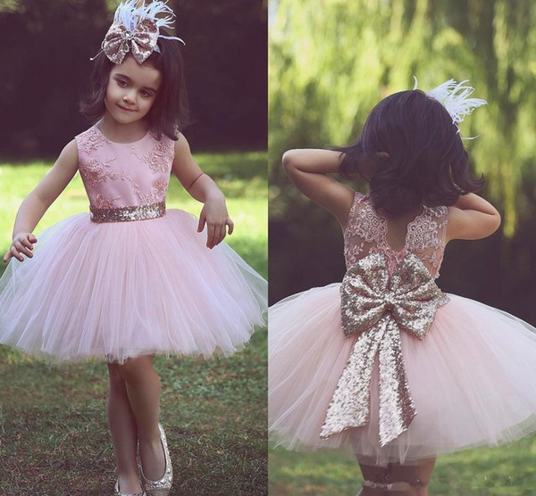 Cheap New Cute Flower Girl Dresses Pink First Communion Dress For Little Girl Jewel Neck Cupcake Cheap Kids Girls Pageant Dress Bow Knot