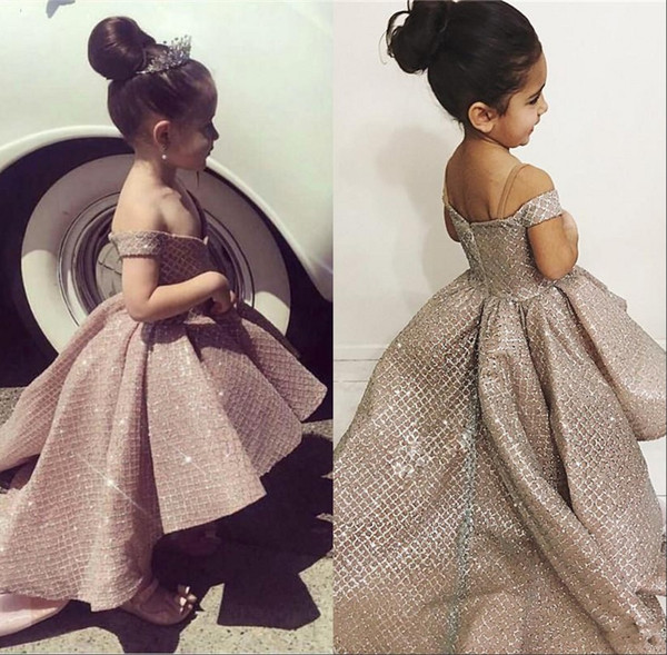 Adorable Off Shoulder Flower Girl Dresses Hi-Lo Puffy Pageant Dresses Kids Formal Wear for Wedding Eevent Brithday Party