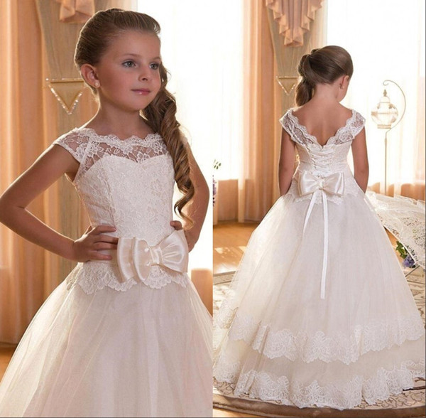 White Flower Girls Dresses for Weddings Scoop Backless With Appliques and BowTulle Ball Gown Children Communion Dresses