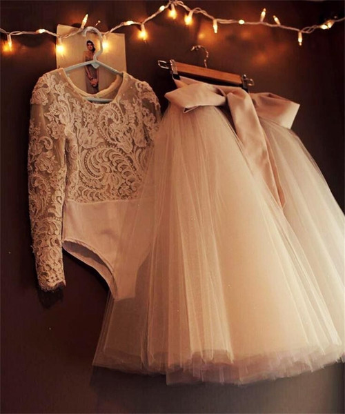 Two Pieces Tulle Lovely Long Sleeves Lace Flower Girls Dresses Little Kids Skirts Tea Length Princess Communion Birthday Gowns Cheap