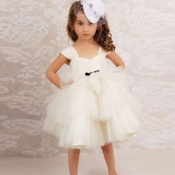 Lace Spaghhetti Flower Girls Wedding Dresses White Strapless Tulle Knee Length Sweetheart Neck Girls Pageant Dresses For Weddings Ball Gown