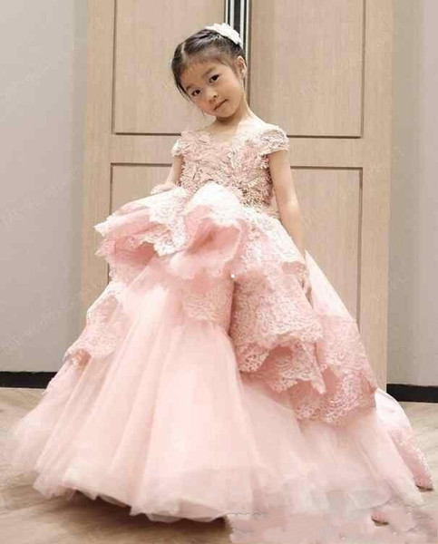 Blush Pink Flower Girls Dresses Off the Shoulder for Wedding A Line Tiered Ruffles Lace Applique Girl Pageant Communion Dresses