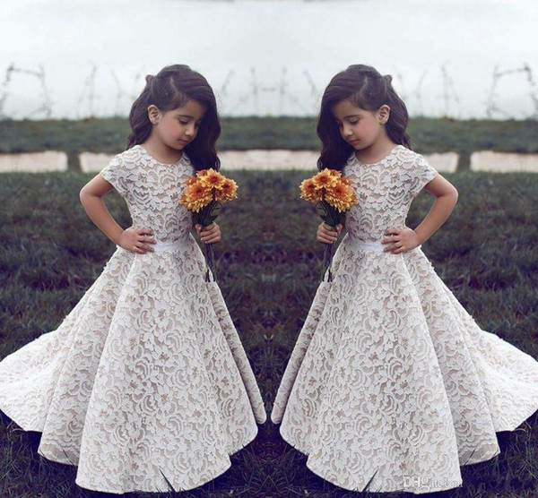 Lovely Short Sleeve Lace Flower Girl Dresses with Sweep Train Jewel Neck A Line Girls Pageant Dresses