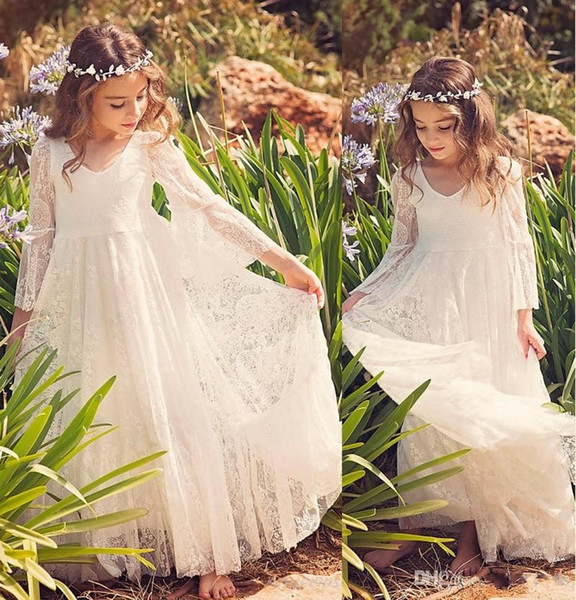 2019 Cheap Beach Flower Girl Dresses White Ivory Boho First Communion Dress For Little Girl V-Neck Long Sleeve A-Line Kids Wedding Dress