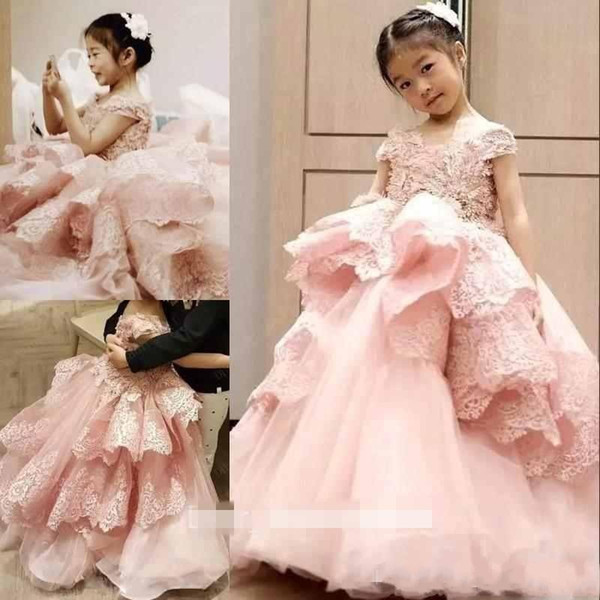 Princess Pink Lace Ball Gown Flower Girls Dresses Jewel Neck Short Sleeve Ruffles Tiered Skirts Girls Pageant Gown First Communion Dres