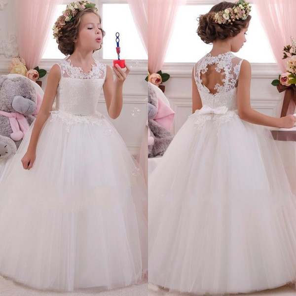 2018 Vintage Flower Girls Dresses for Weddings with Lace Appliqued Bow Sash Lovely Tutu Communion Birthday Dresses for Girls