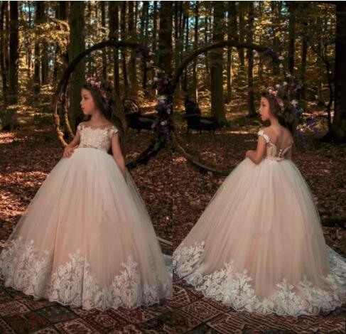 New Year Christmas Light Champagne Flower Girl Dresses with White Lace Appliqued Tutu Beaded Sash Girls Pageant Gowns for Teens