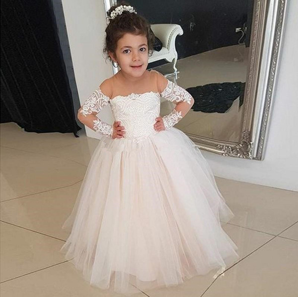 Lovely Princess Long Flower Girls Dresses New Ball Gown Lace First Communion Gowns Long Sleeve Tulle Sheer Girl Birthday Gowns F028