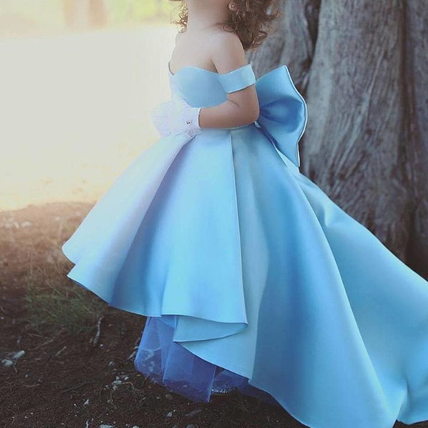 Ball Gown Blue Little Girls Pageant Dresses Sweetheart Neckline Bowkot Satin High Front and Low Back Little Girls Pageant Dresses Gowns