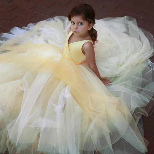 Yellow Little Flower Girls Dresses V Neck Feather Ball Gown Tulle Floor Length Puffy Arabic Girls' Pageant Dresses Litte Girl Party Dresses