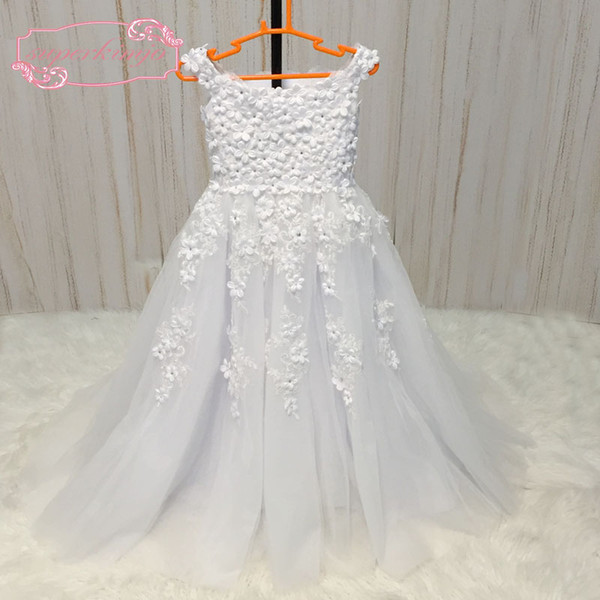 Ball Gown Little Flower Girls Dresses Square Neckline Hand Made Flowers 3D Flowers Floor length Little Girls Party Dresses