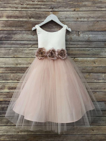 Lovely Blush Pink Flower Girls Dresses Jewel Neck 3D Flora Flower A Line Floor Length First Communion Dresses Girls Pageant Gown Cheap