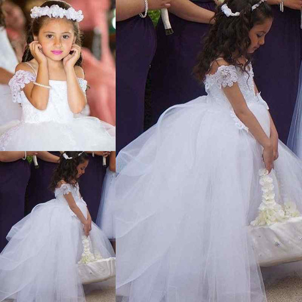 White Cheap Flower Girls Dresses A Line Puffy Ball Gown Puffy Tulle Lace Off The Shoulder Girls Pageant Gown First Communion Dresses