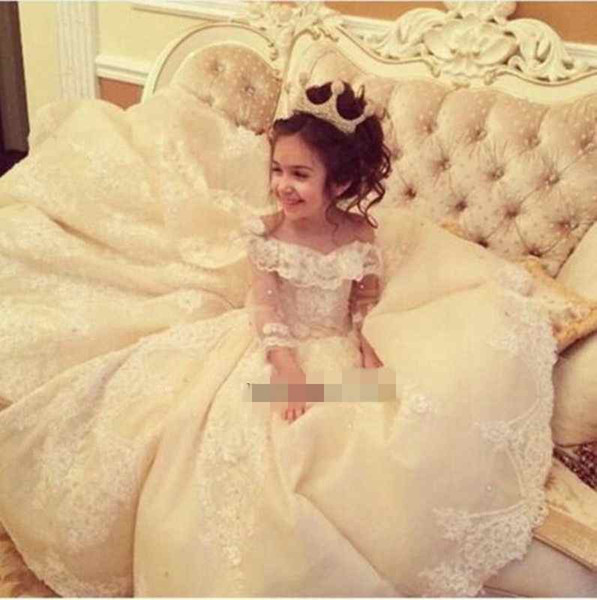 Luxury Off The Shoulder Lace Girls Pageant Gown Long Sleeve Royal Style Tiered Skirts Flower Girls Dresses First Communion Dresses