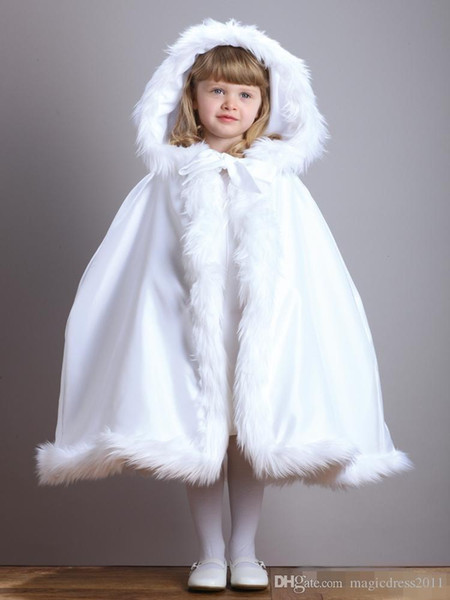 2017 Cute Winter Wedding Coat Princess Flower Grils Bridal Cape Ivory Satin with Fur Trim Wedding Cloak Vintage Christmas Accessories