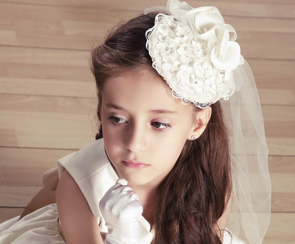 Lovely White Lace Edge Wedding Flower Girl Veils With Hat Headpieces Girl Pageant Accessories Hand Made Flowers Free Shipping